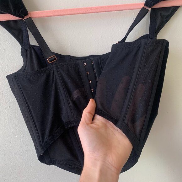 Victoria's Secret Dream Angels Cap Sleeve Velvet Corset & Sheer Panty - Picture 4 of 9